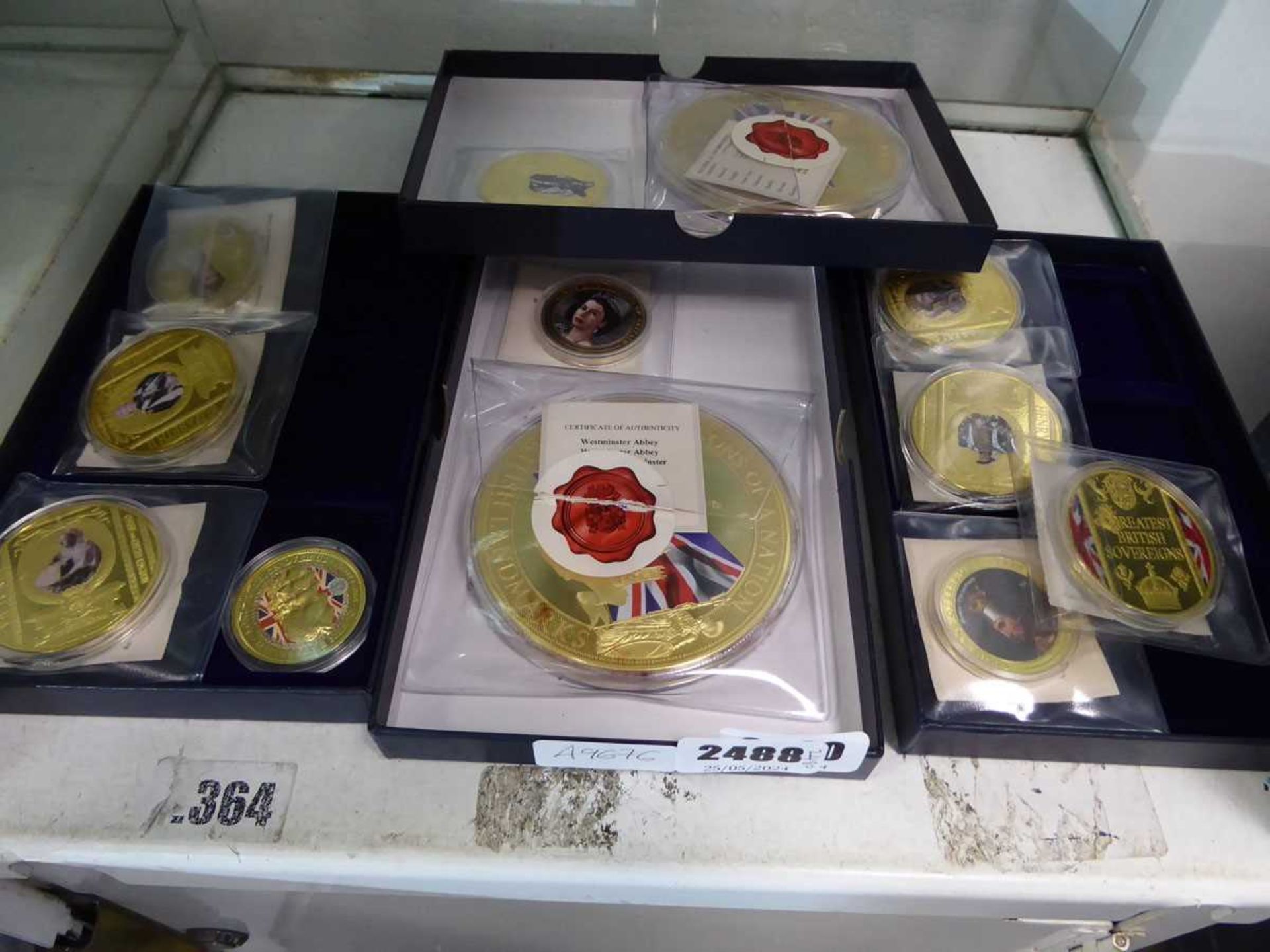 Selection of commemorative coins/medallions