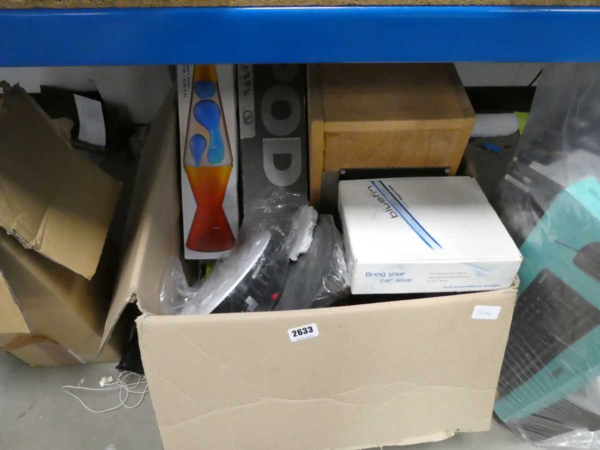 Box containing electrical items including speakers, lava lamp etc.