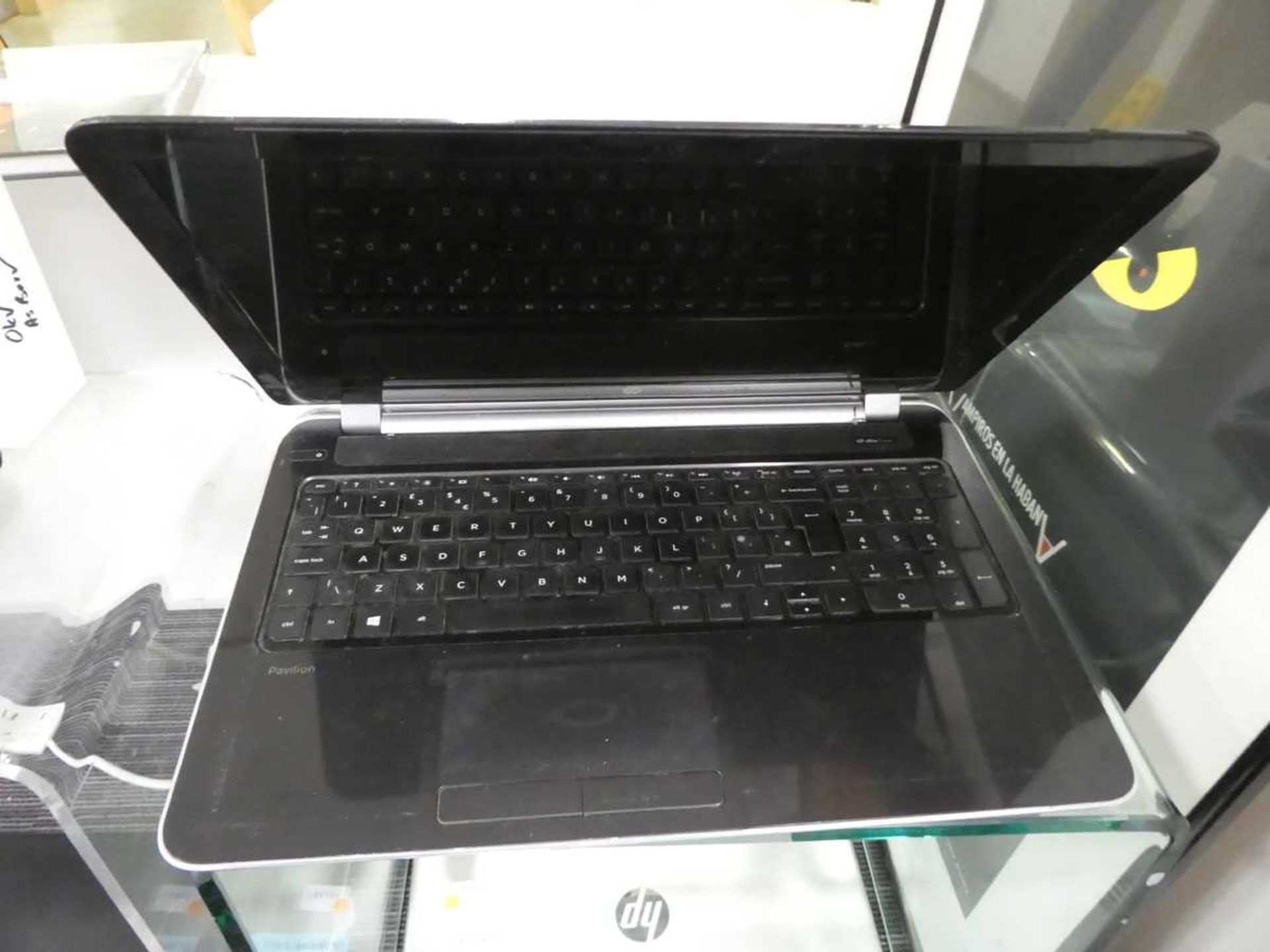 +VAT HP Pavilion laptop - no hard disk drive