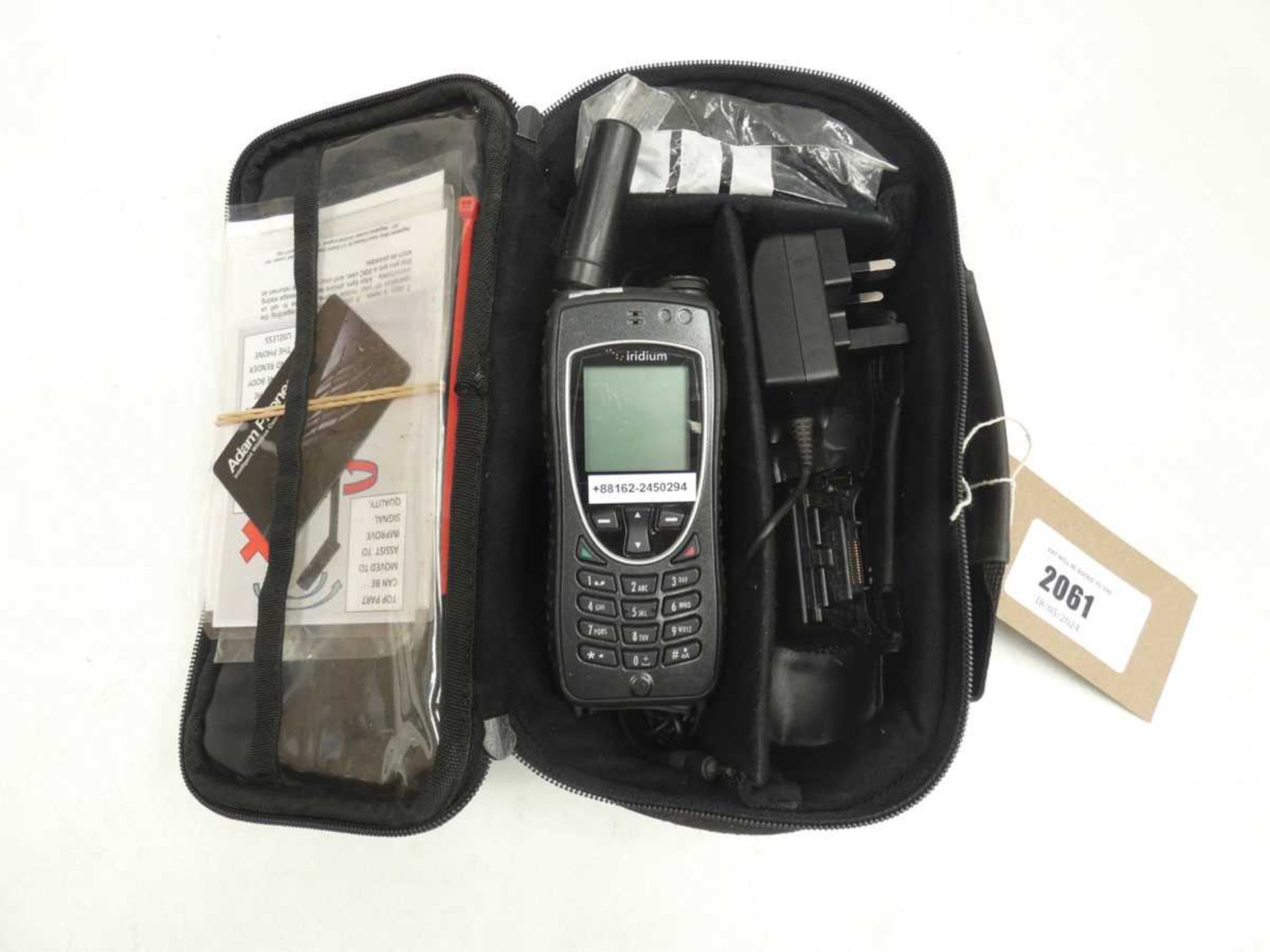 +VAT Iridium 9555 Satellite mobile phone with case and accessories IRID0215AB