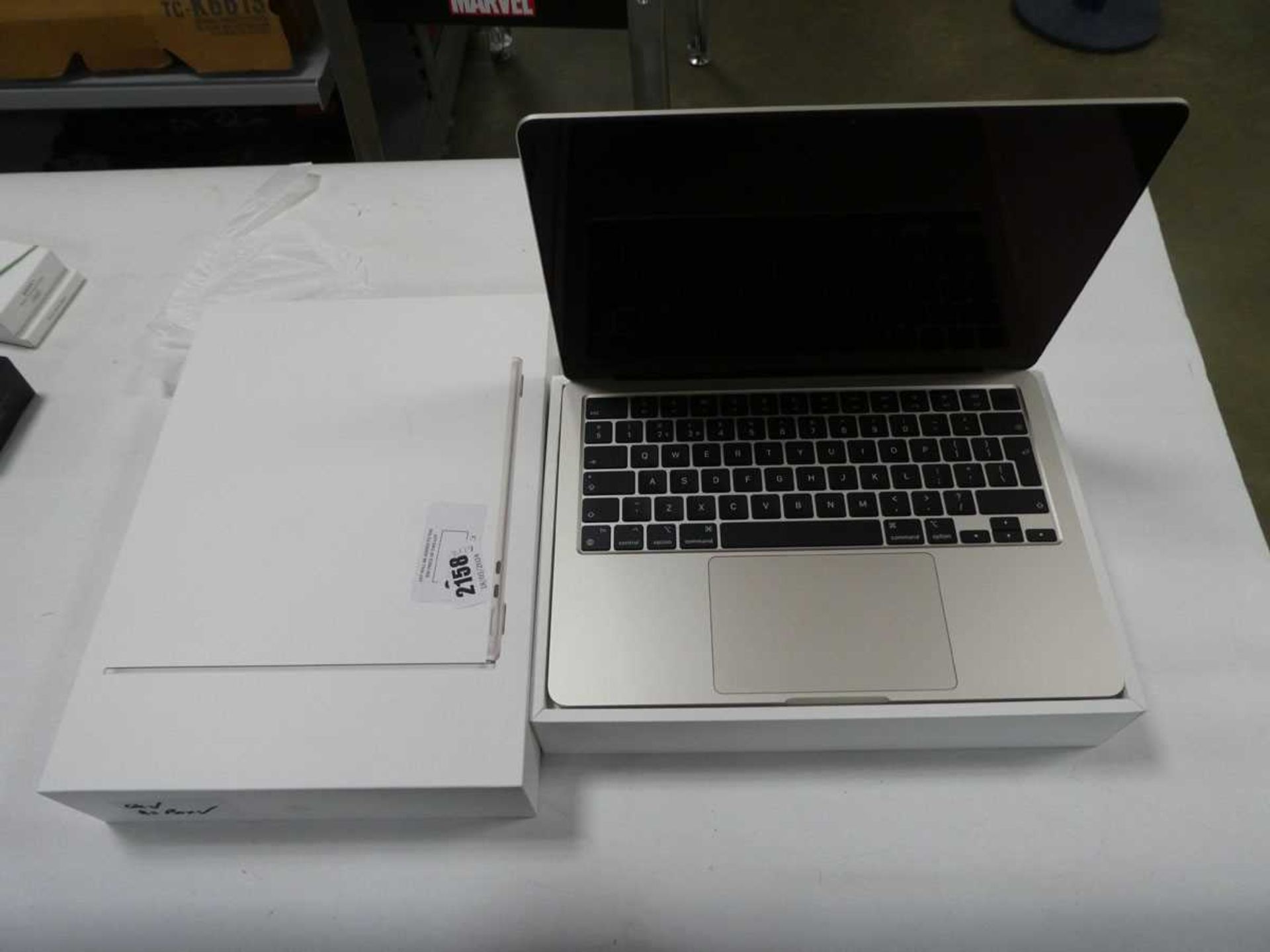 +VAT Apple MacBook Air 13" model A2681 with Apple M2 chip, 8GB memory, 256GB SD