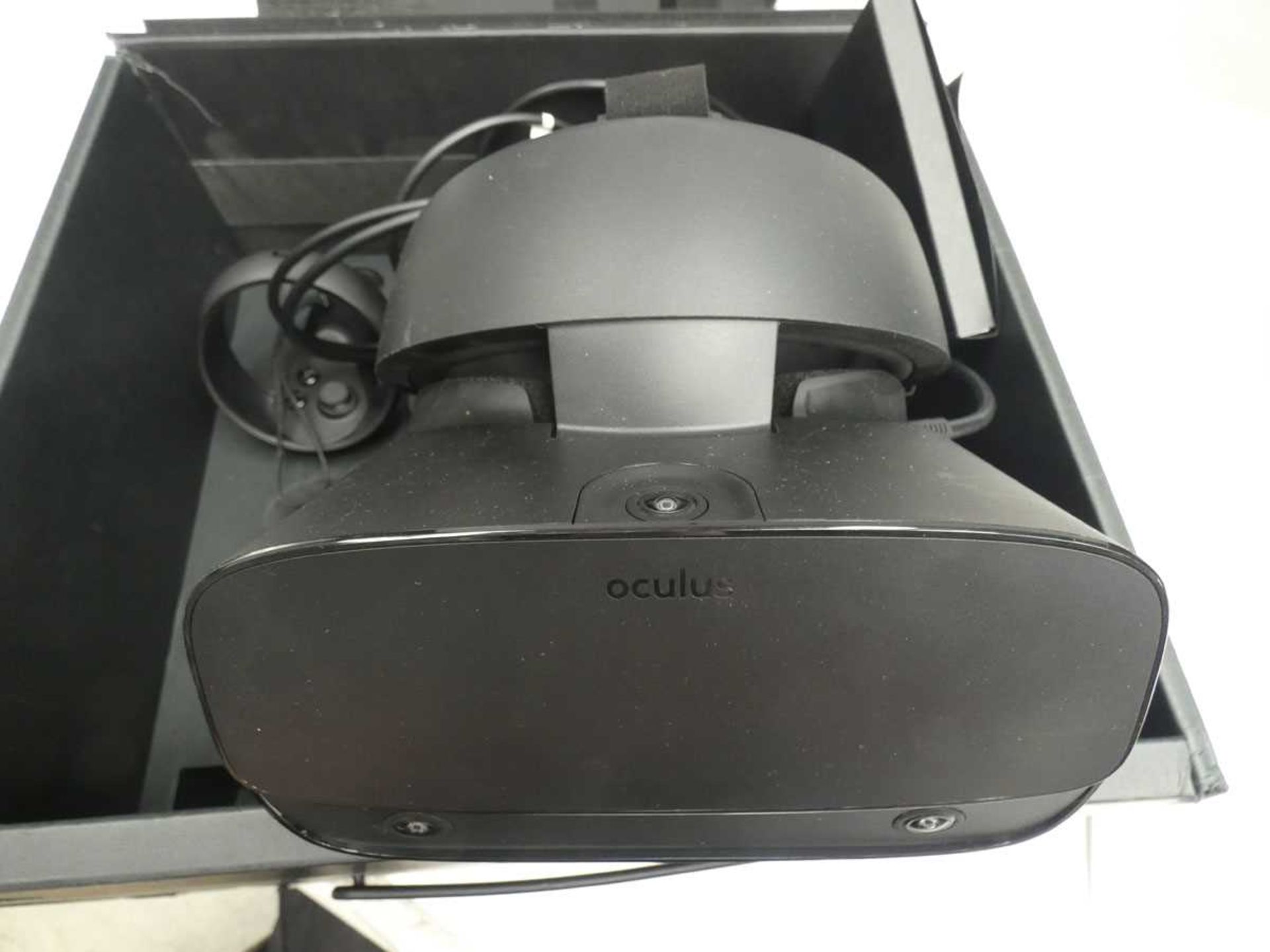 +VAT Lenovo Oculus Rift VR kit - Image 2 of 2