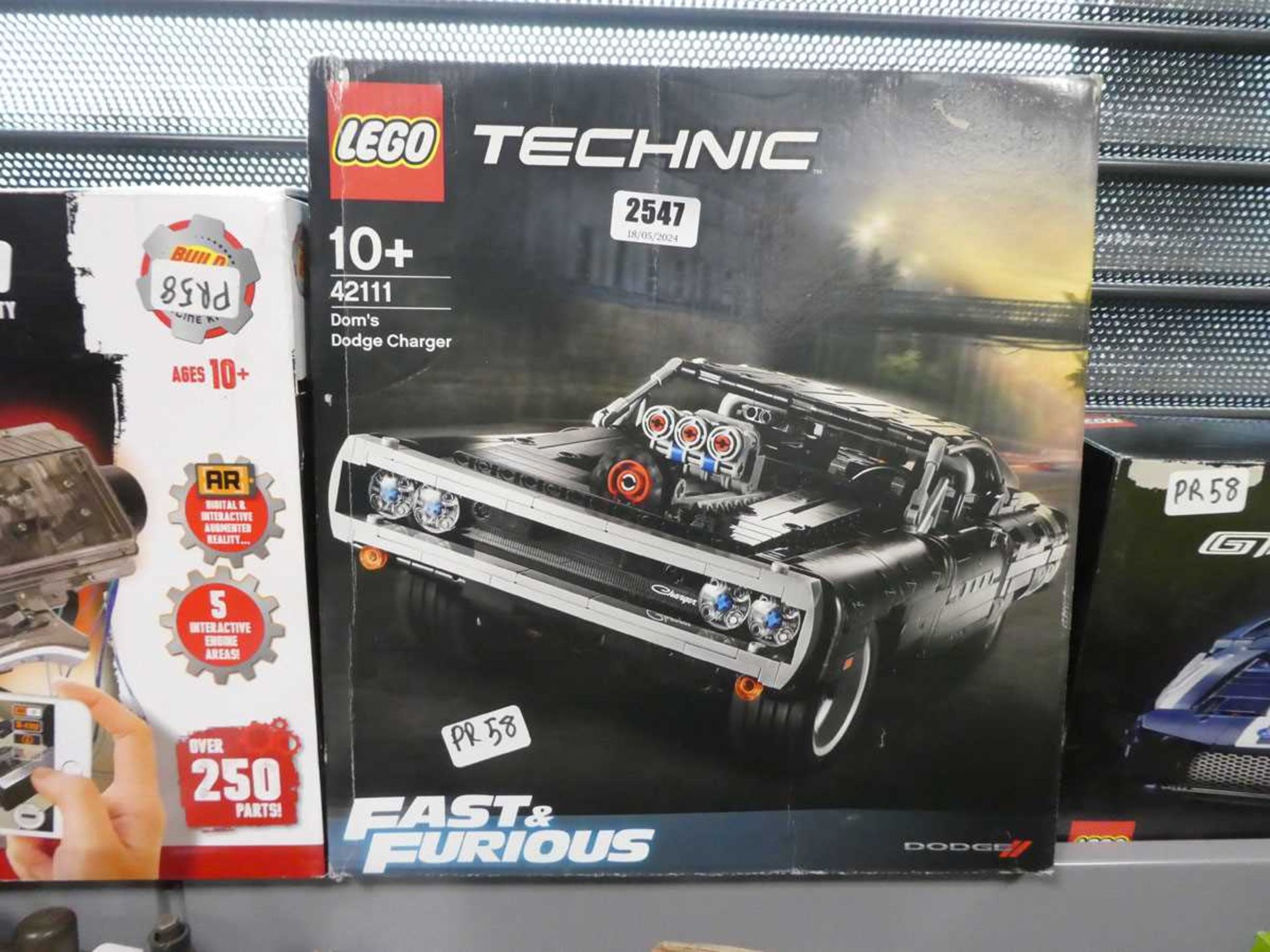 Lego Technic Fast and Furious Doms Dodge charger - model no 42111