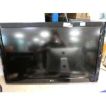 +VAT LG 42" TV model 42LH4000, no stand or remote Appears to be crack in screen, possibly for spares