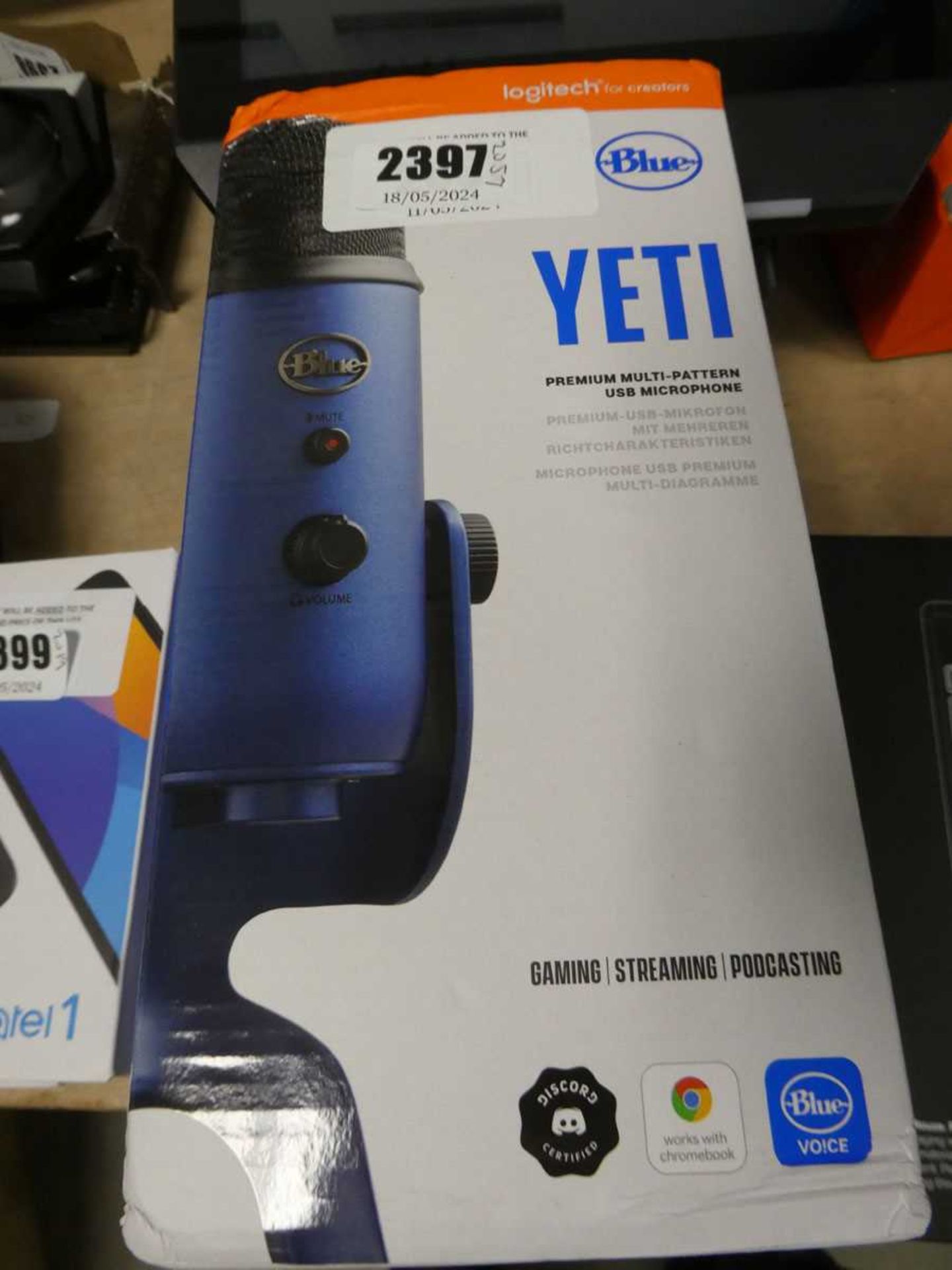 +VAT Blue Yeti USB microphone