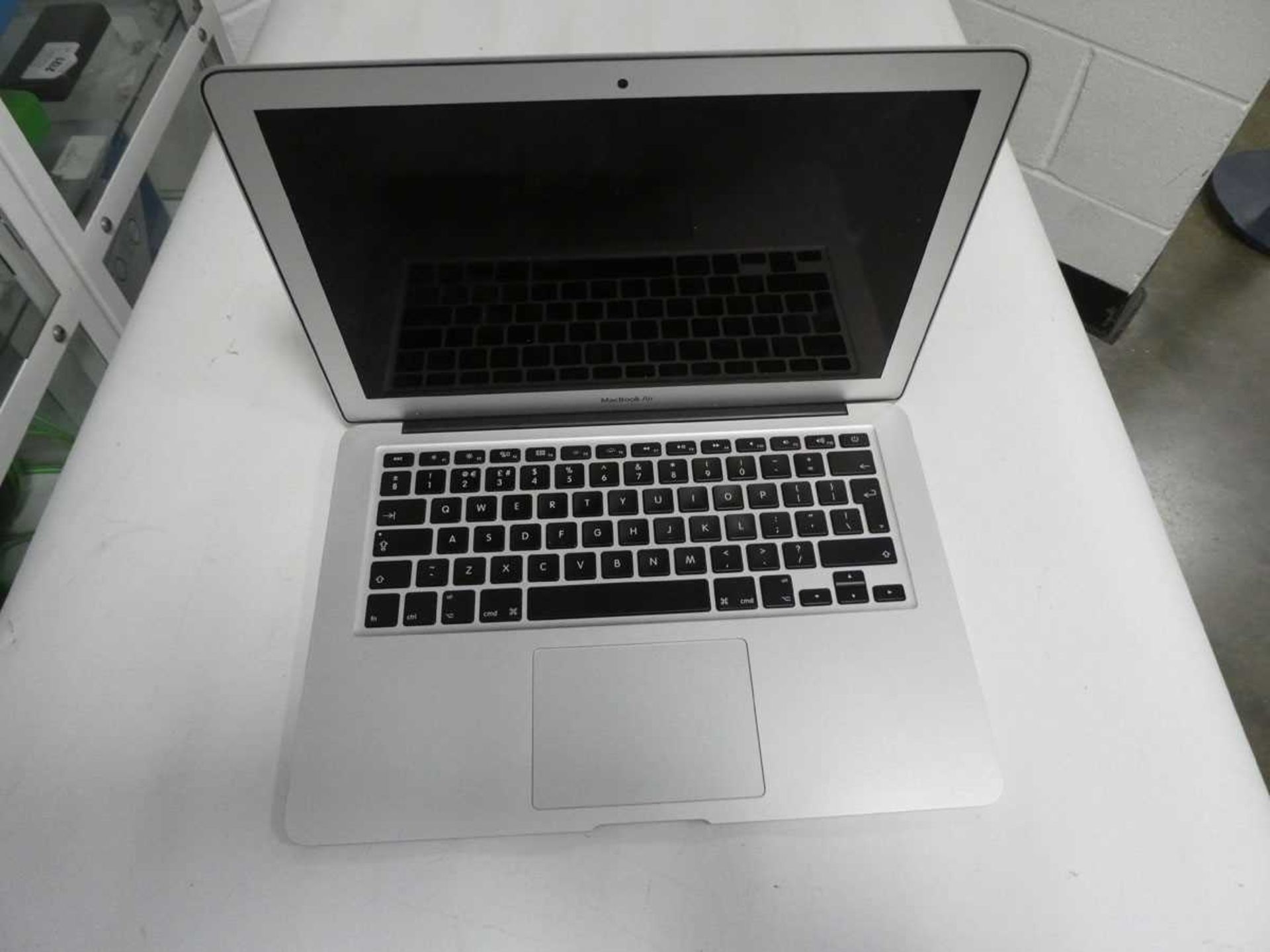 +VAT MacBook 13" Air 2015 A1466 Silver laptop with Intel i5 - 1.6GHz, 8GB RAM and 512GB SSD