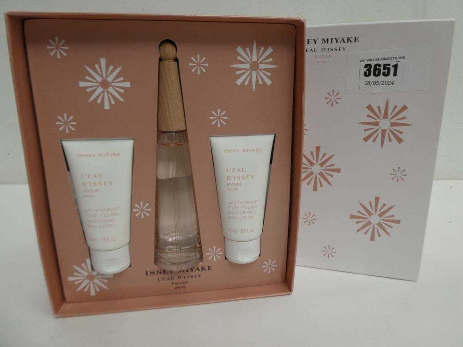 +VAT Issey Miyake L'eau D'Issey eau de toilette 50ml & 2 x 50ml body lotion gift set