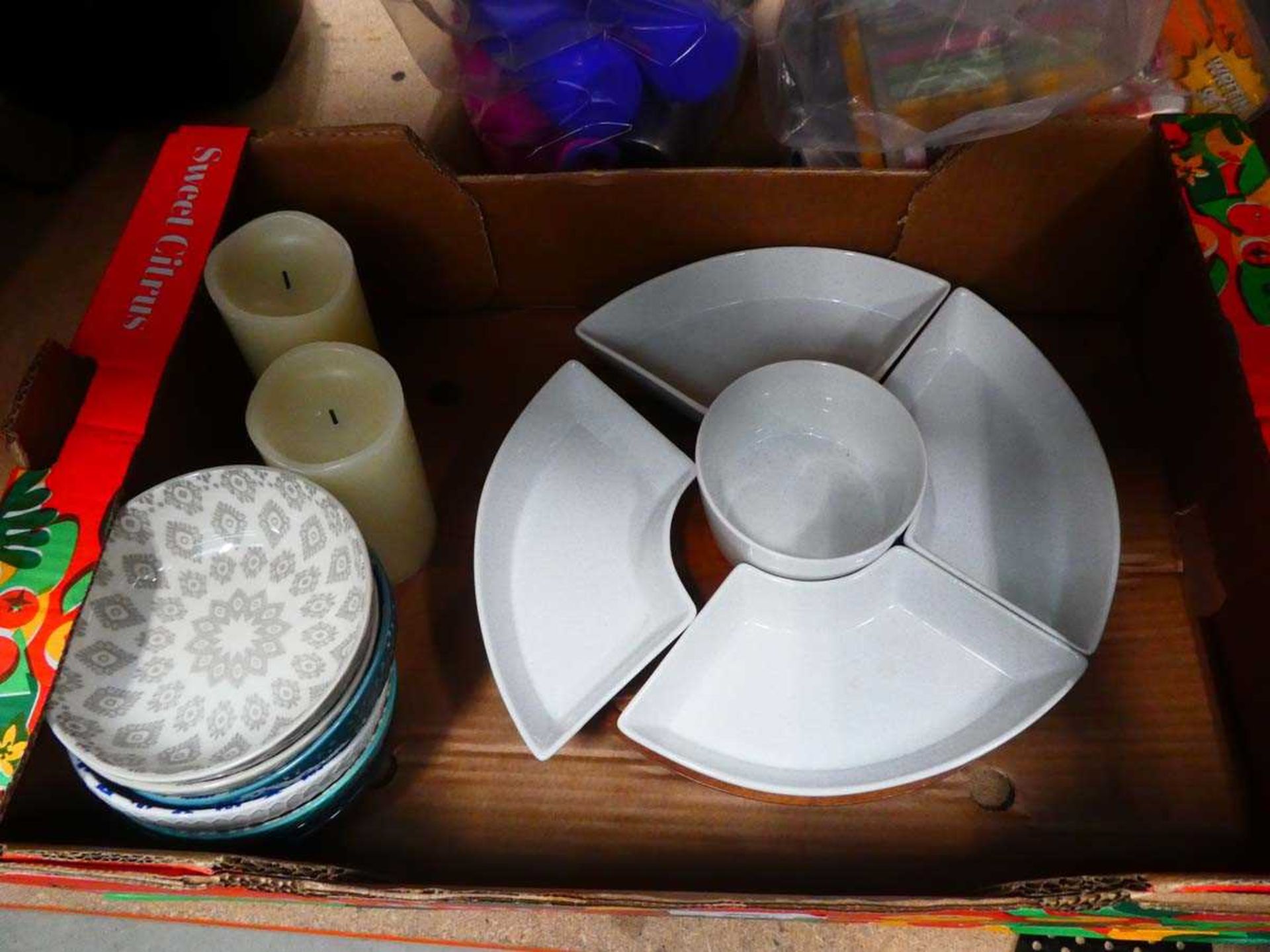 +VAT Box containing Lazy Susan, plus bowls and candles