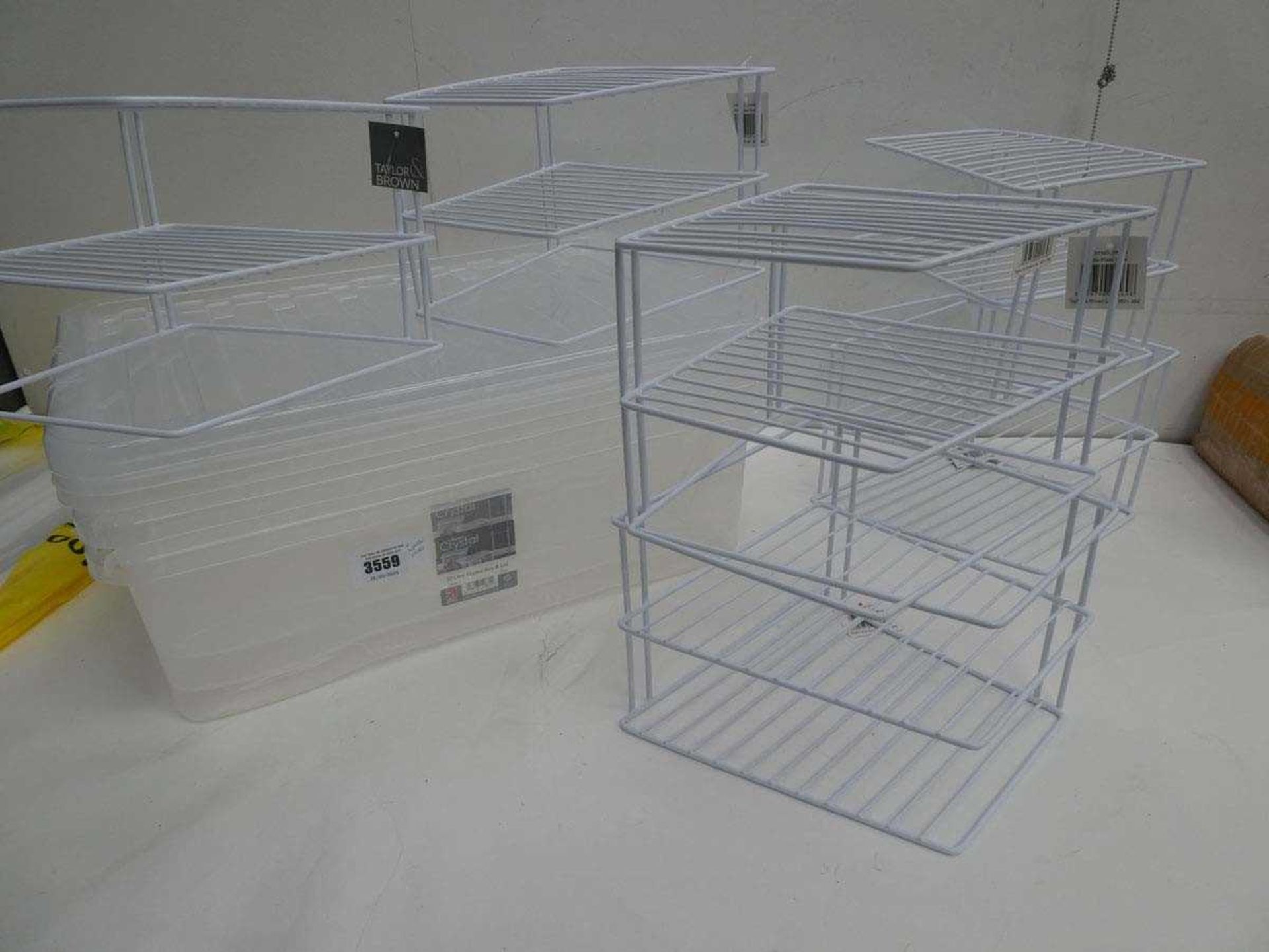 +VAT 6 white corner plate racks and 3 lidded plastic storage containers