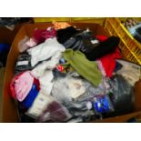 +VAT Pallet containing mixed ladies and men's clothing