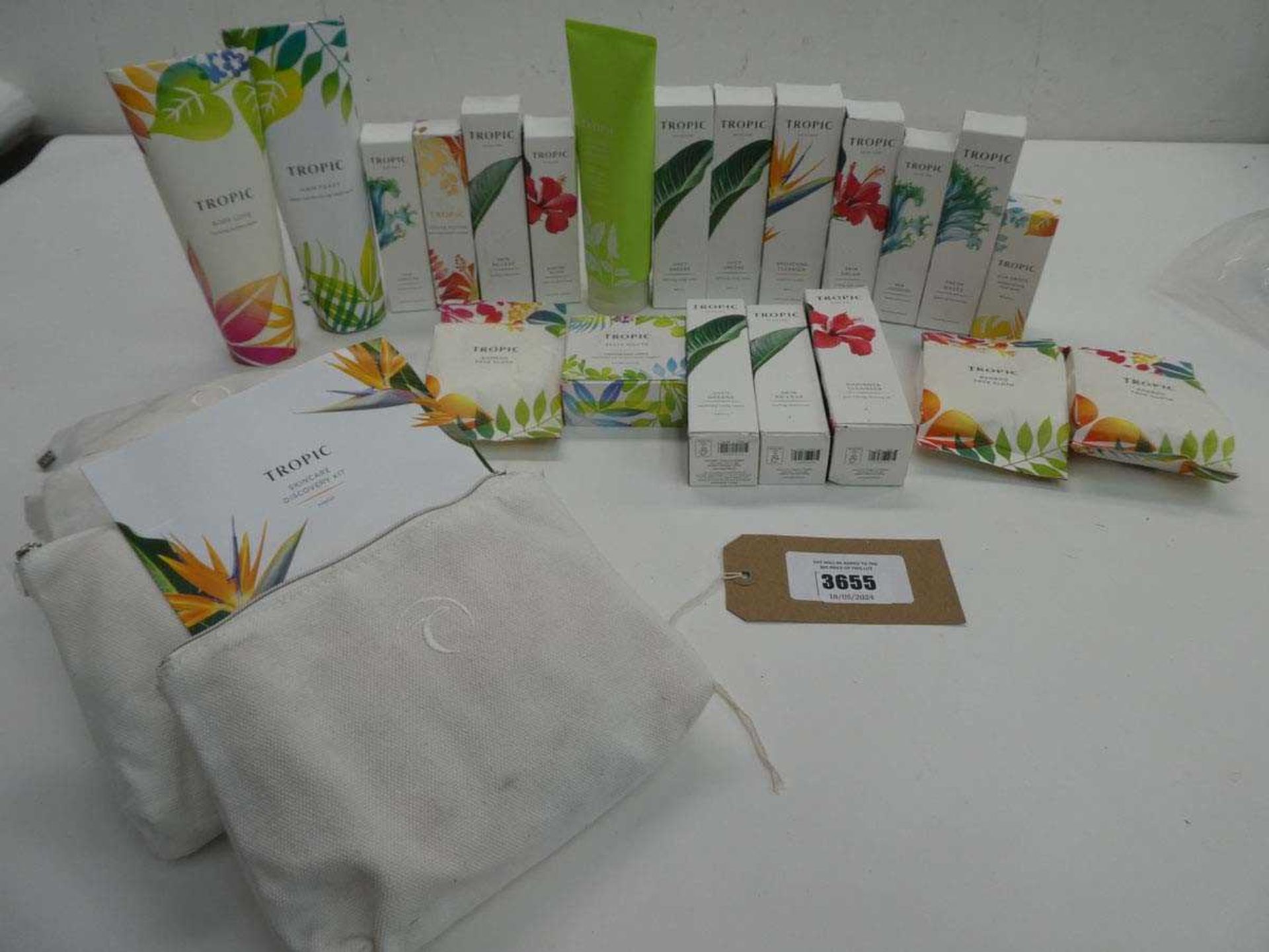 +VAT Selection of Tropic beauty products including Discovery kits, Smoothing Cleanser, Skin Dream,