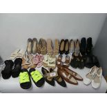 +VAT 18 x pairs of ladies shoes of various styles and sizes, includes- Simply Be, Topshop + Pull&