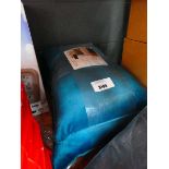 +VAT 2 velvet cushions