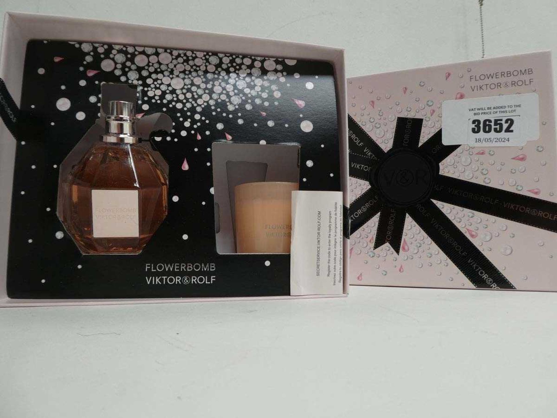 +VAT Viktor & Rolf Flowerbomb 100ml edp and fragrance candle gift set