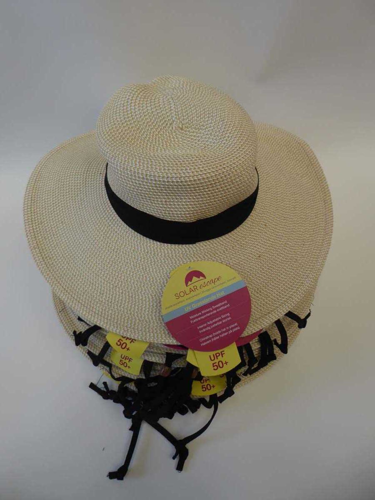 +VAT Approx. 20 Solar Escape UV grasslands hats