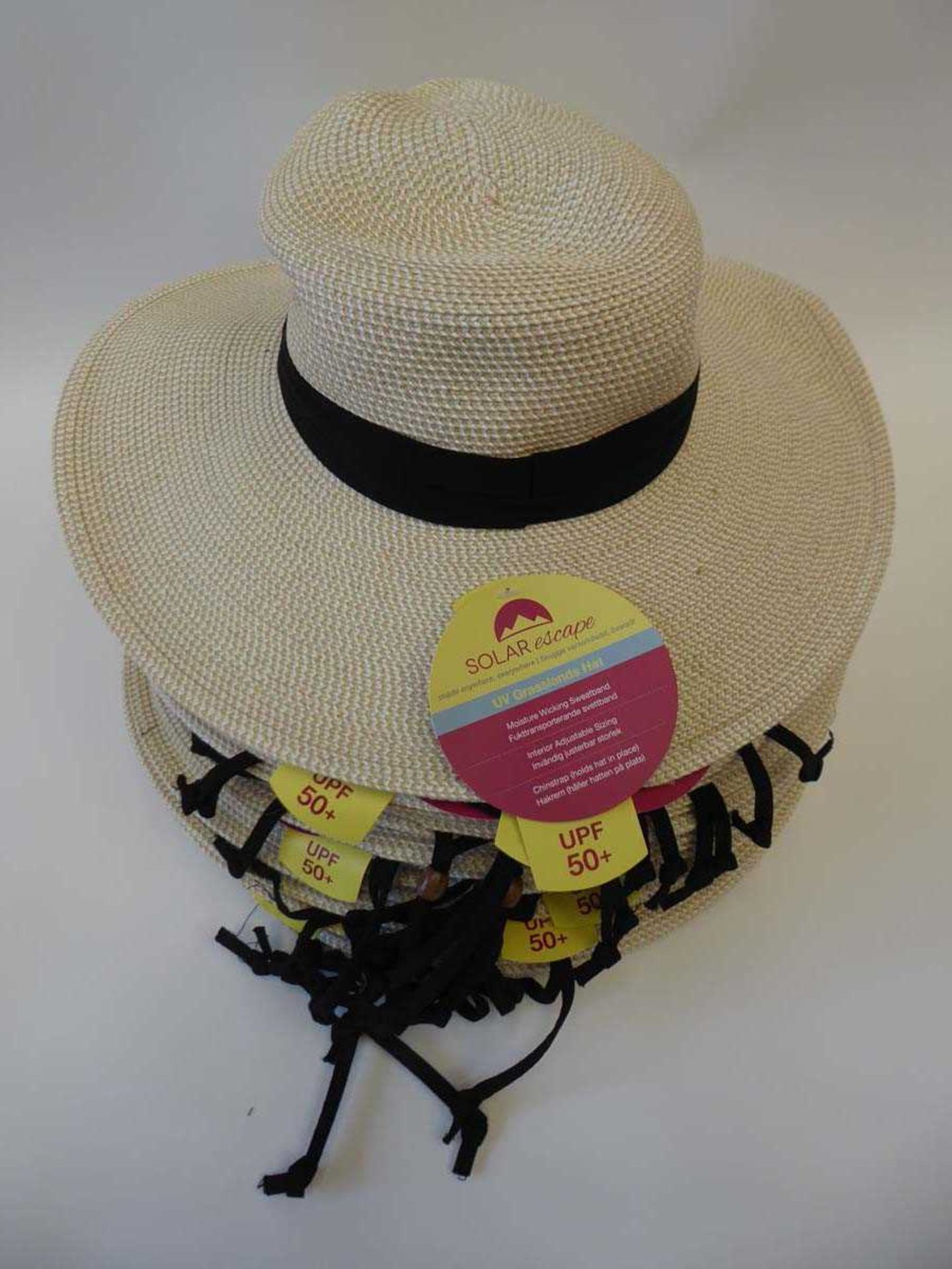 +VAT Approx. 20 Solar Escape UV grasslands hats