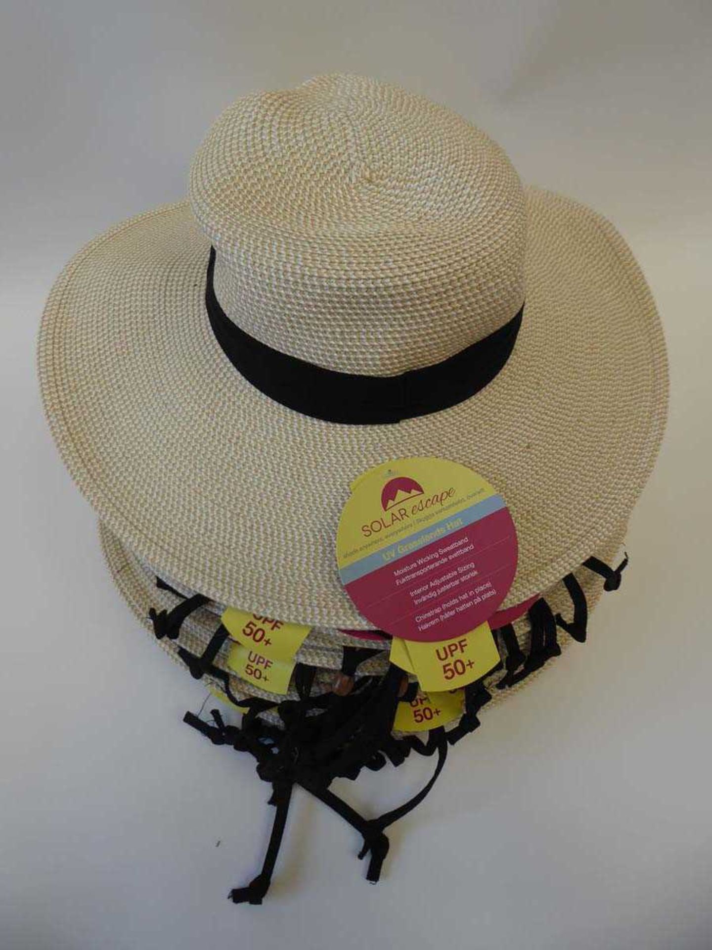 +VAT Approx. 20 Solar Escape UV grasslands hats