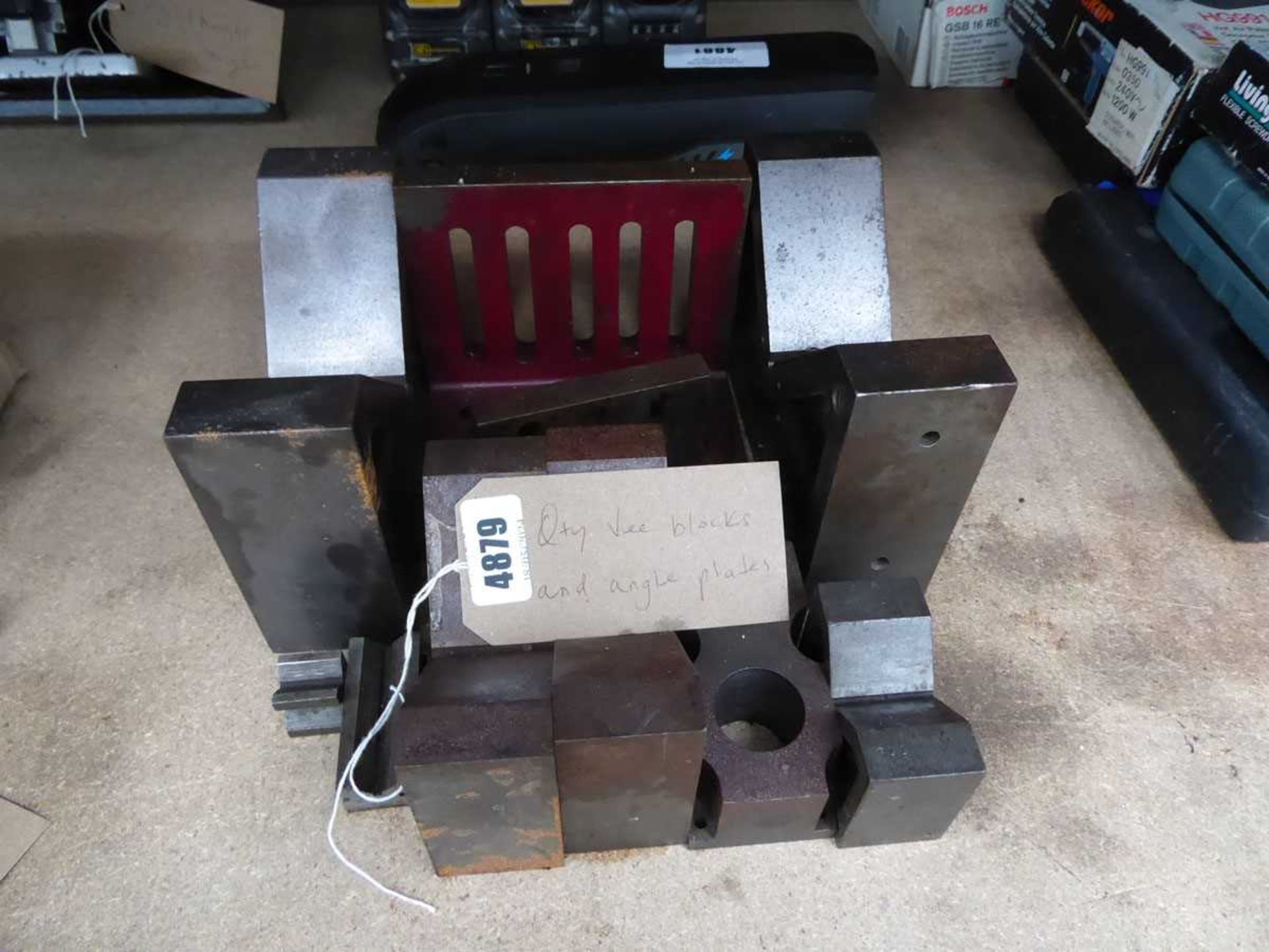 Quantity of vee blocks and angle plates