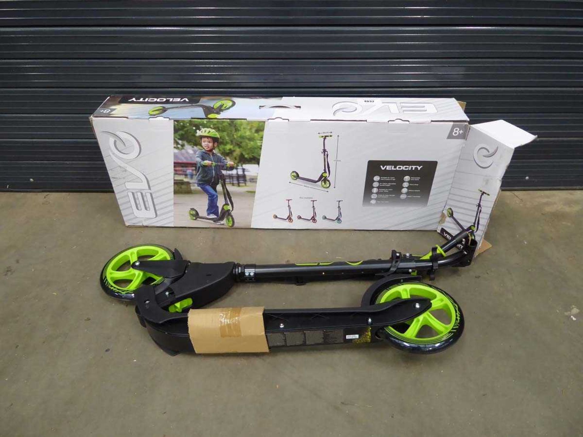 +VAT 2 boxed scooters - Image 2 of 2