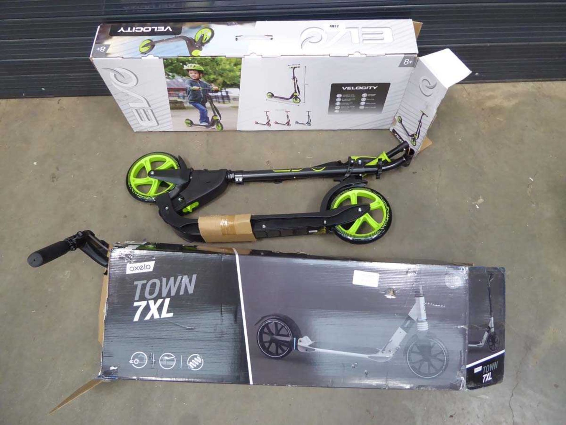 +VAT 2 boxed scooters