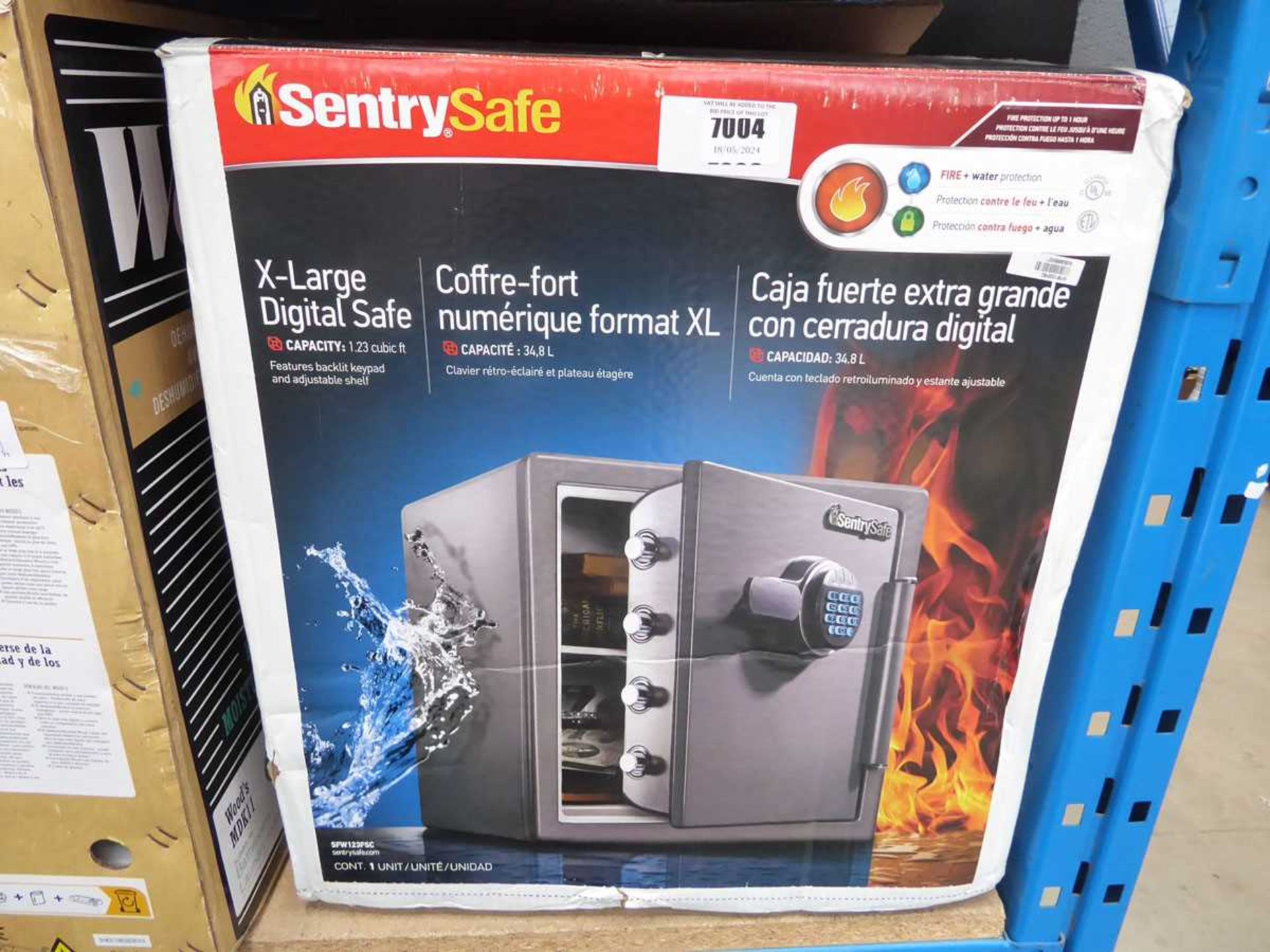 +VAT Boxed Sentry safe