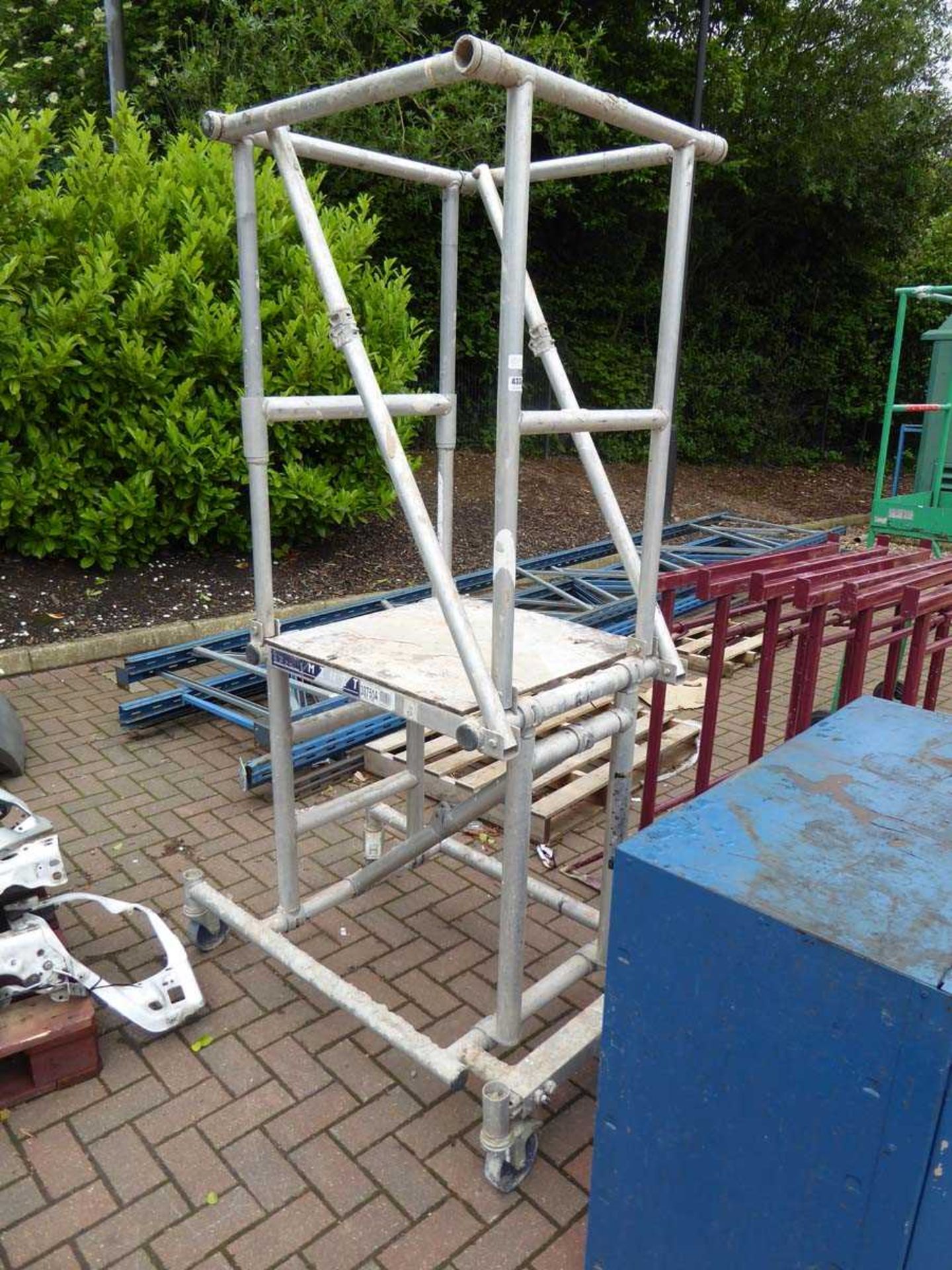 Aluminium work platform