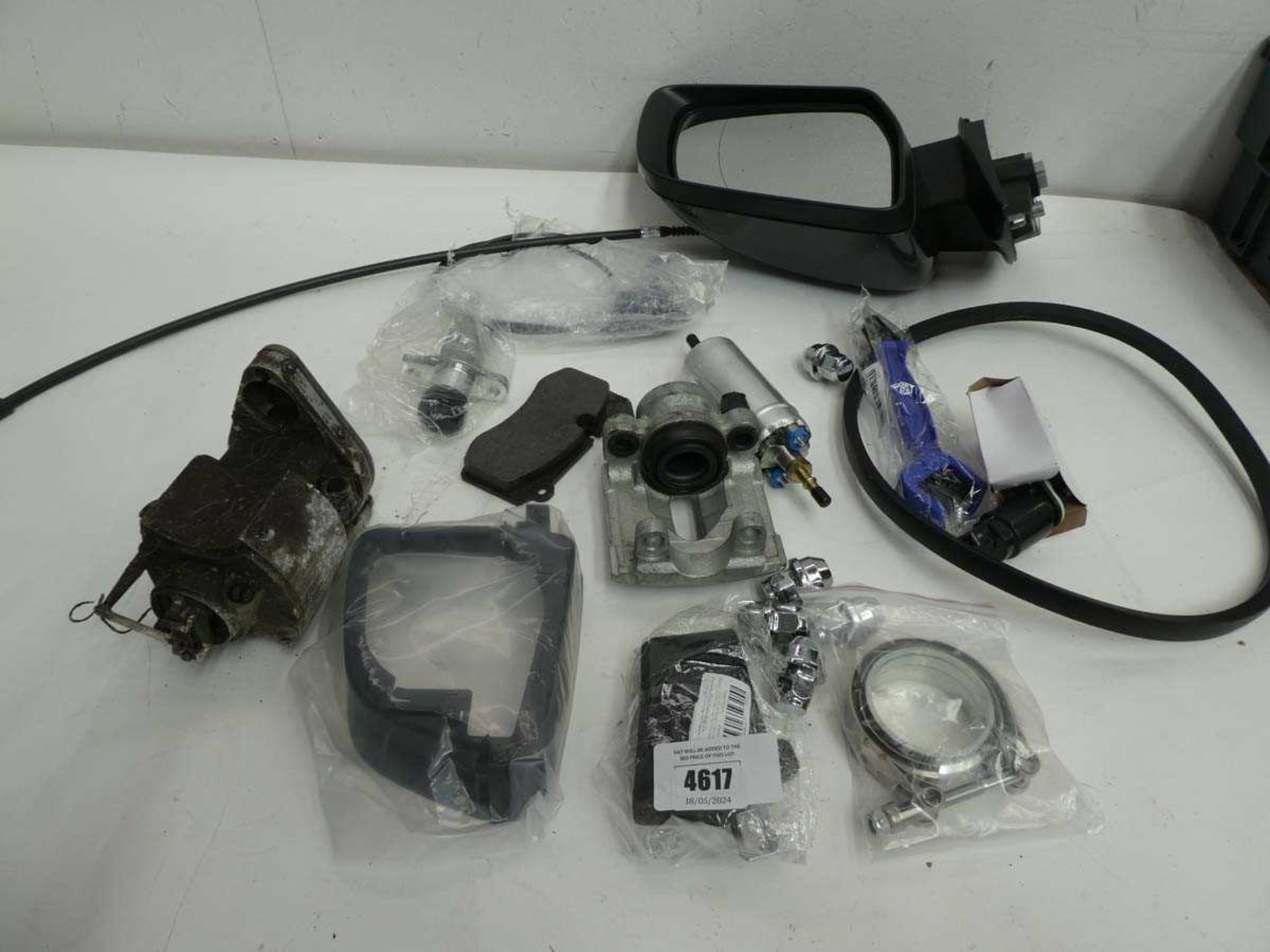 +VAT Large box of car spares including wiper link, engine mount, fuse boards, wheel bolts, bearings, - Image 3 of 3