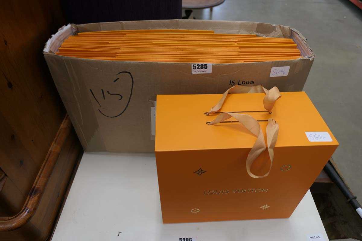 Quantity of orange coloured boxes