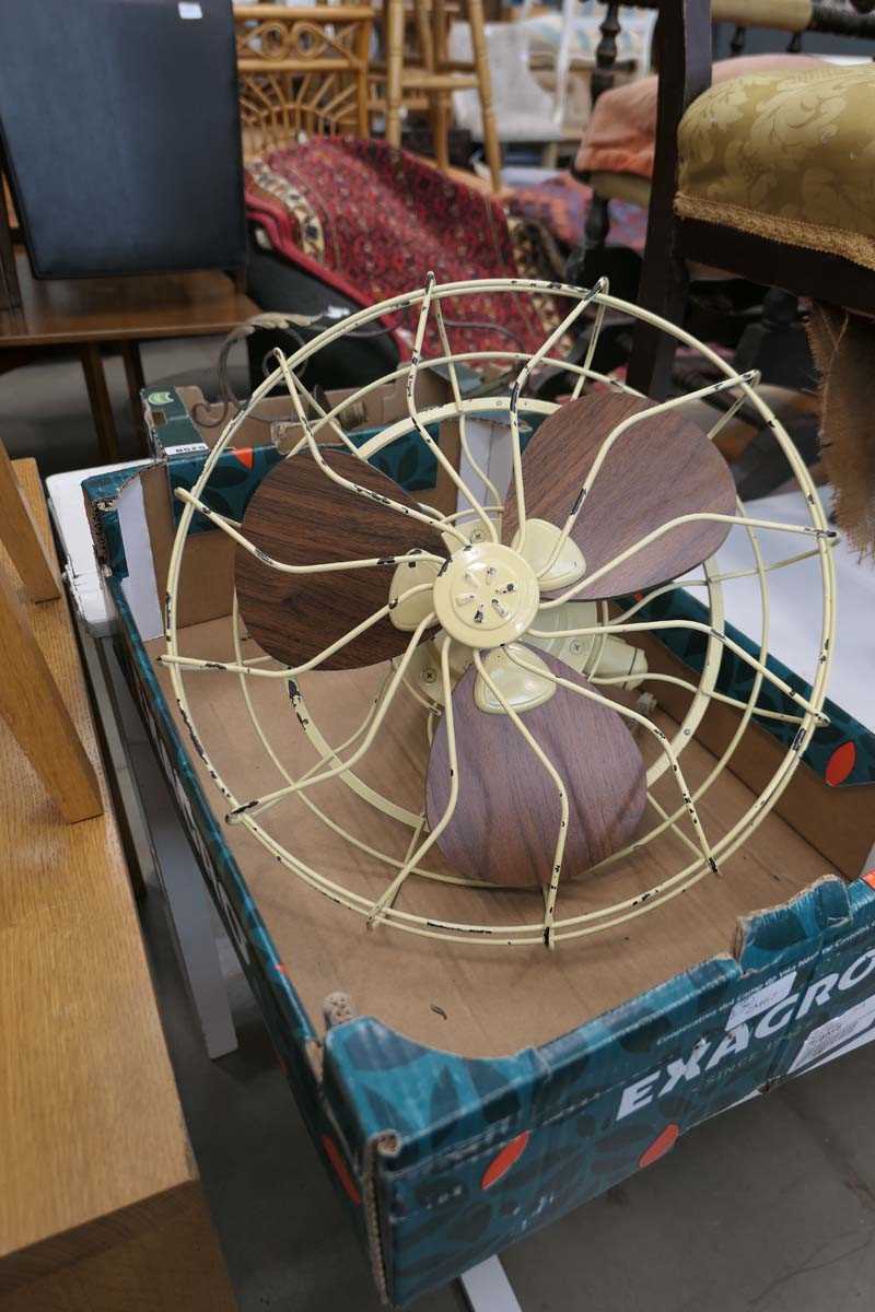 Vintage wall fan and a metal wall light - Image 2 of 2