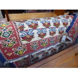 (e) Handmade Persian Senneh kilim rug 156cm x 106cm