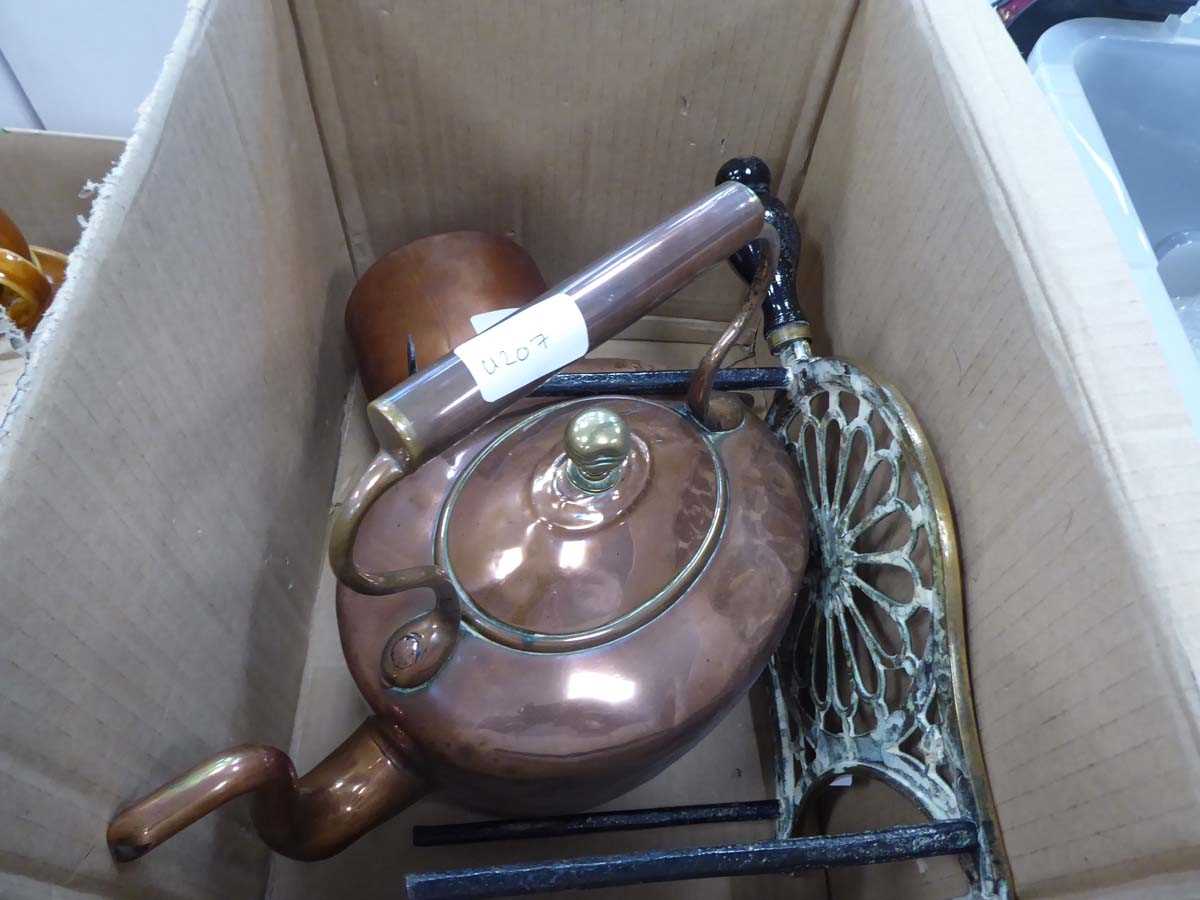 Box of copper kettle, trivet and saucepan