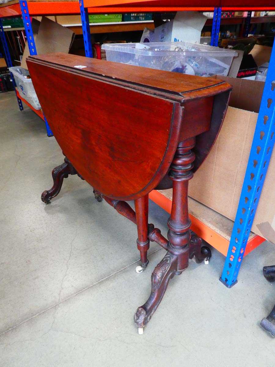 Small drop leaf table