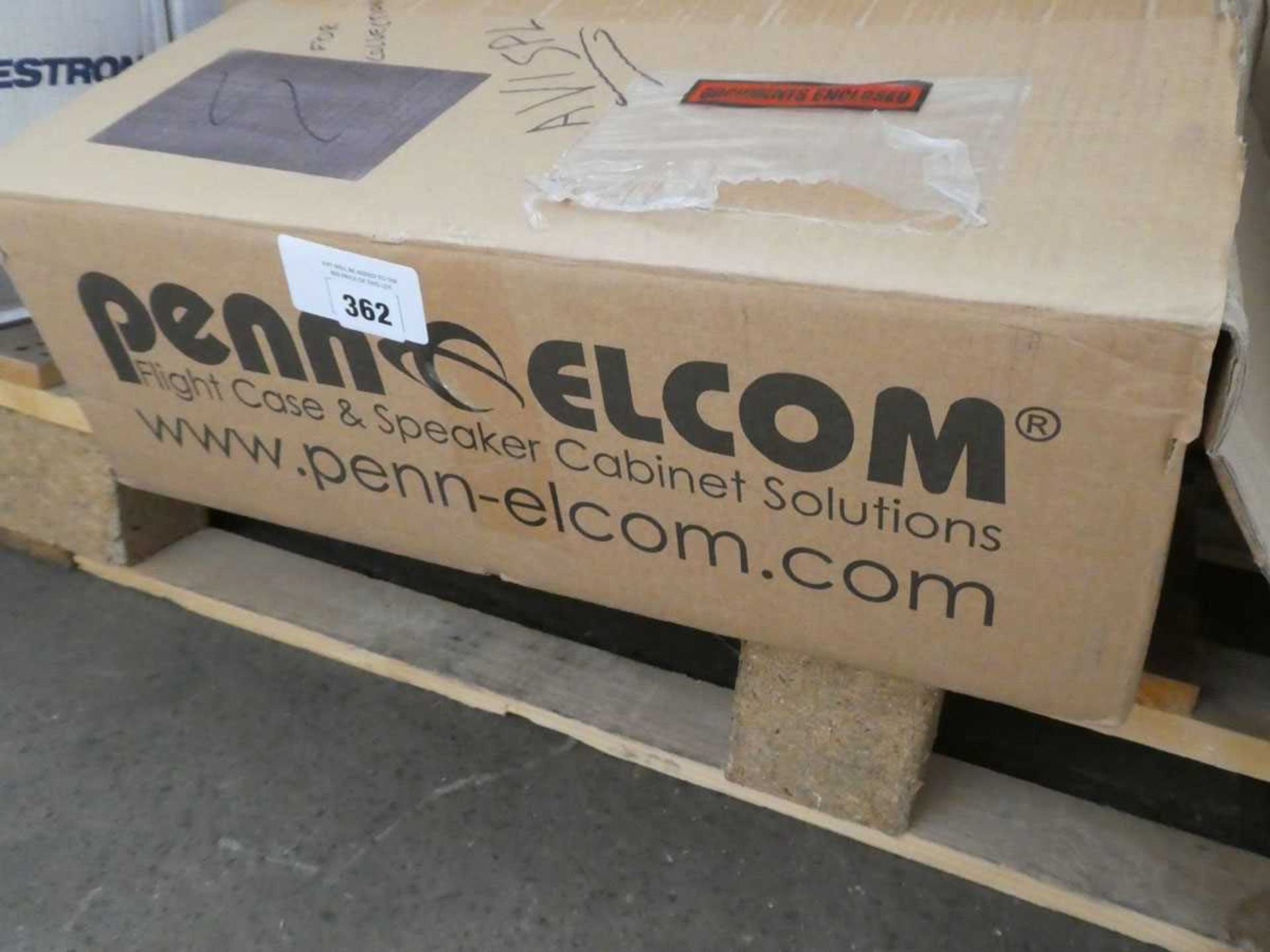 +VAT Penn Elcom rack wall bracket 6U hinged with box - Image 2 of 2