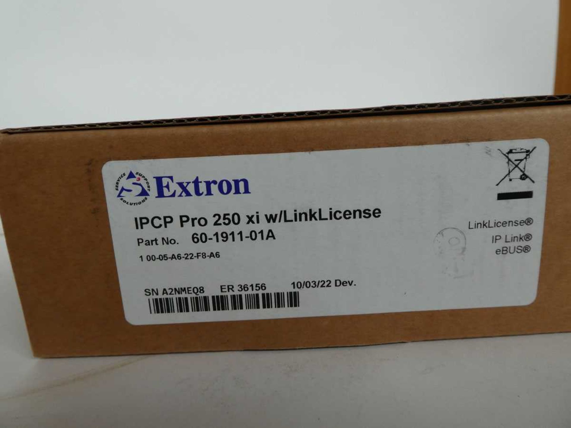 +VAT Extron IPCP Pro Q XI Link control processor with box and power supply - Image 2 of 2