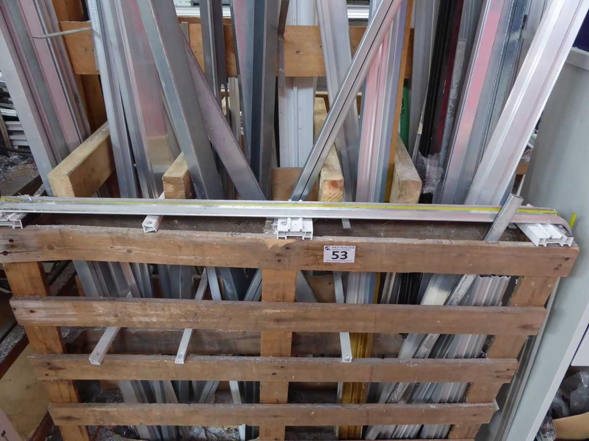 Quantity of mild steel and aluminium extrusion and offcuts