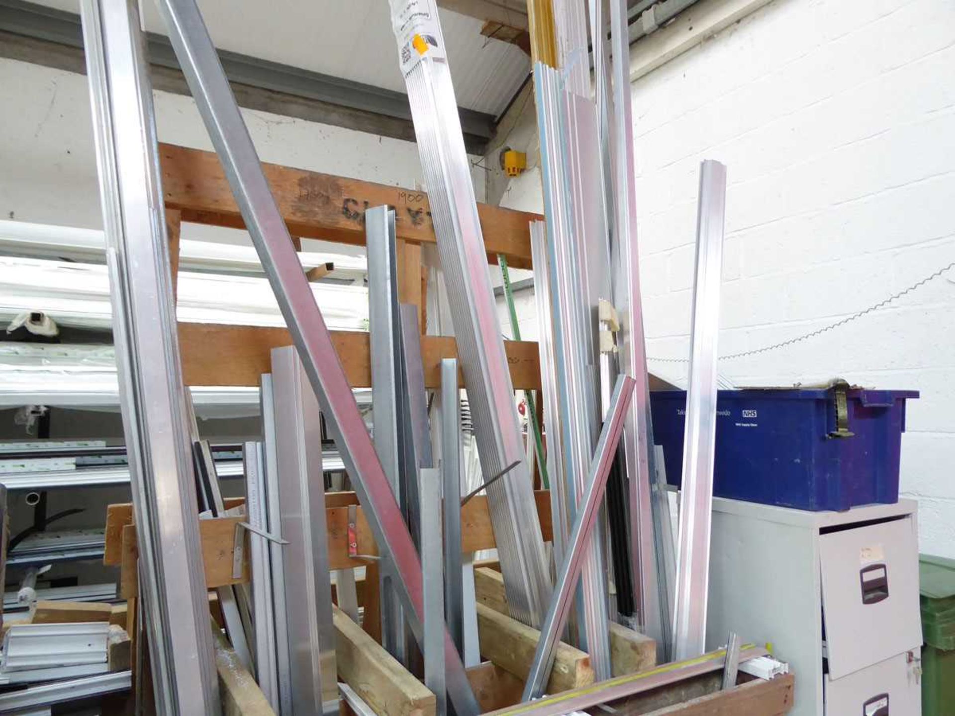 Quantity of mild steel and aluminium extrusion and offcuts - Image 2 of 5