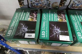 +VAT 2 boxes of approx. 240 ice white LED Christmas lights (20m length each)