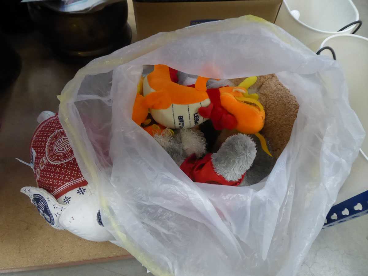 +VAT Bag containing qty of soft toys