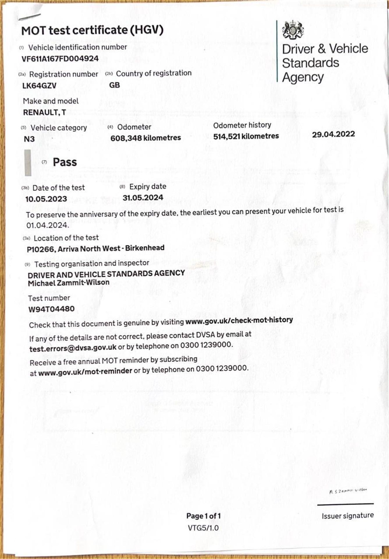 A Renault T430 4x2 Tractor Unit, Reg. No.LK64LPE, first registered 27/10/2014, indicated 735,096 km, - Bild 12 aus 12