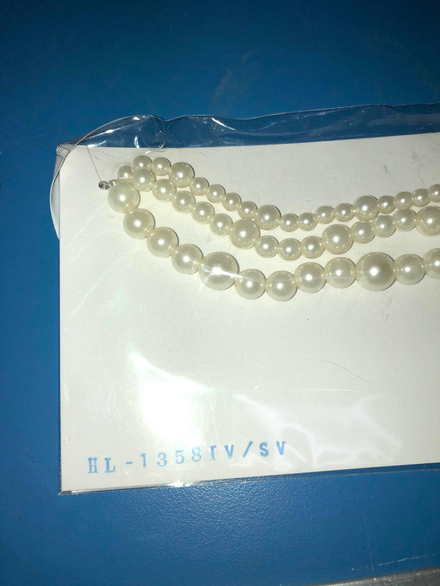 Necklace Faux Pearls - Image 2 of 2