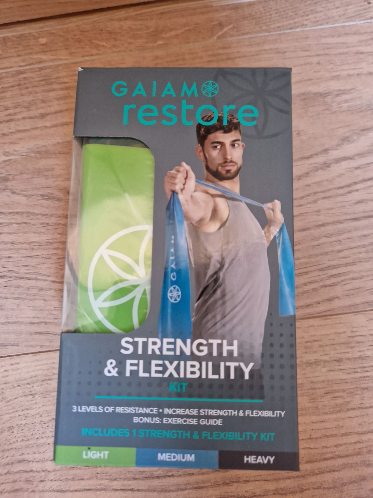 20x Gaiam Restore Strength and Flexibility Kits, Resistance Bands, Light, Medium and Heavy RRP £3... - Bild 2 aus 2