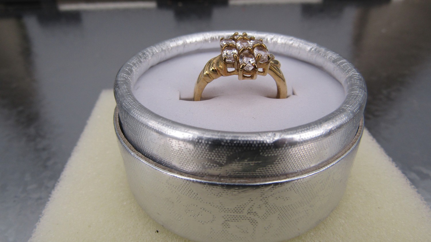 Semi precious 9ct gold Morganite ring - Image 4 of 5