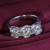 14 K / 585 White Gold 3 Solitaire Diamond Ring