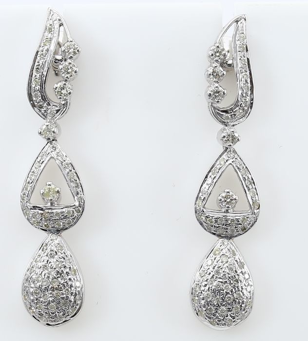 IGI Certified 14 K Diamond Necklace with Matching Diamond Earrings - Image 5 of 12