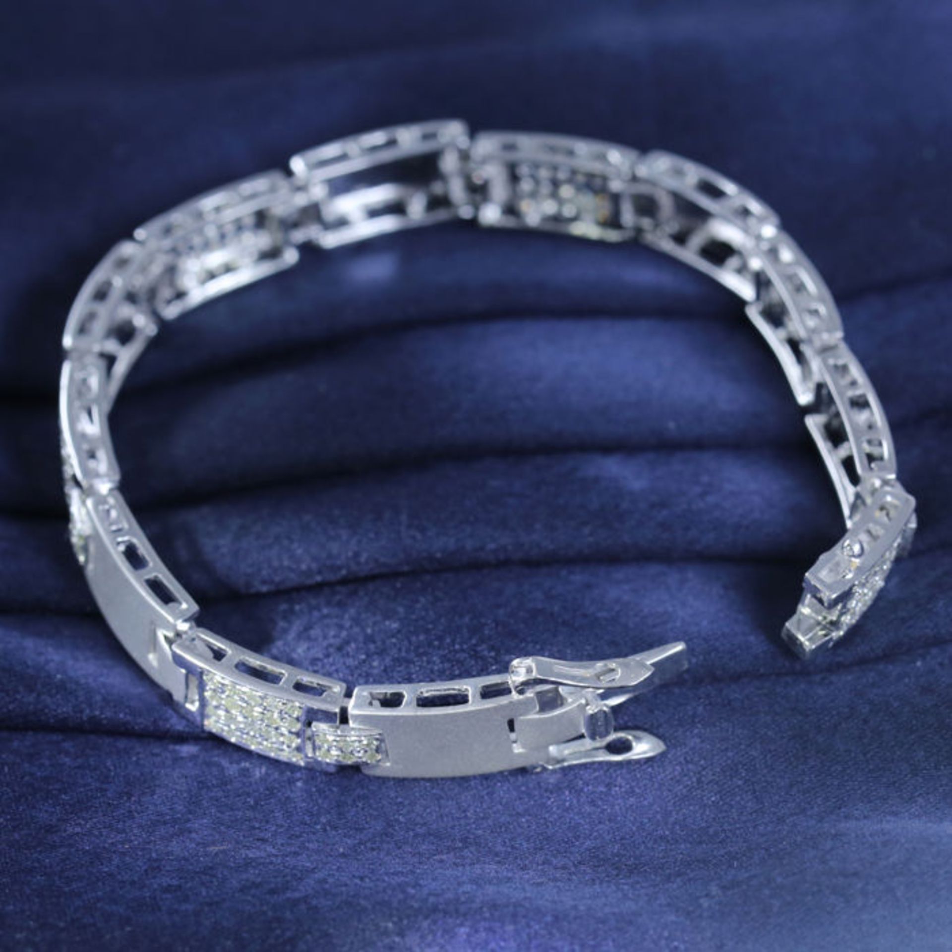 14 K / 585 White Gold Men's Diamond Bracelet - Image 7 of 7