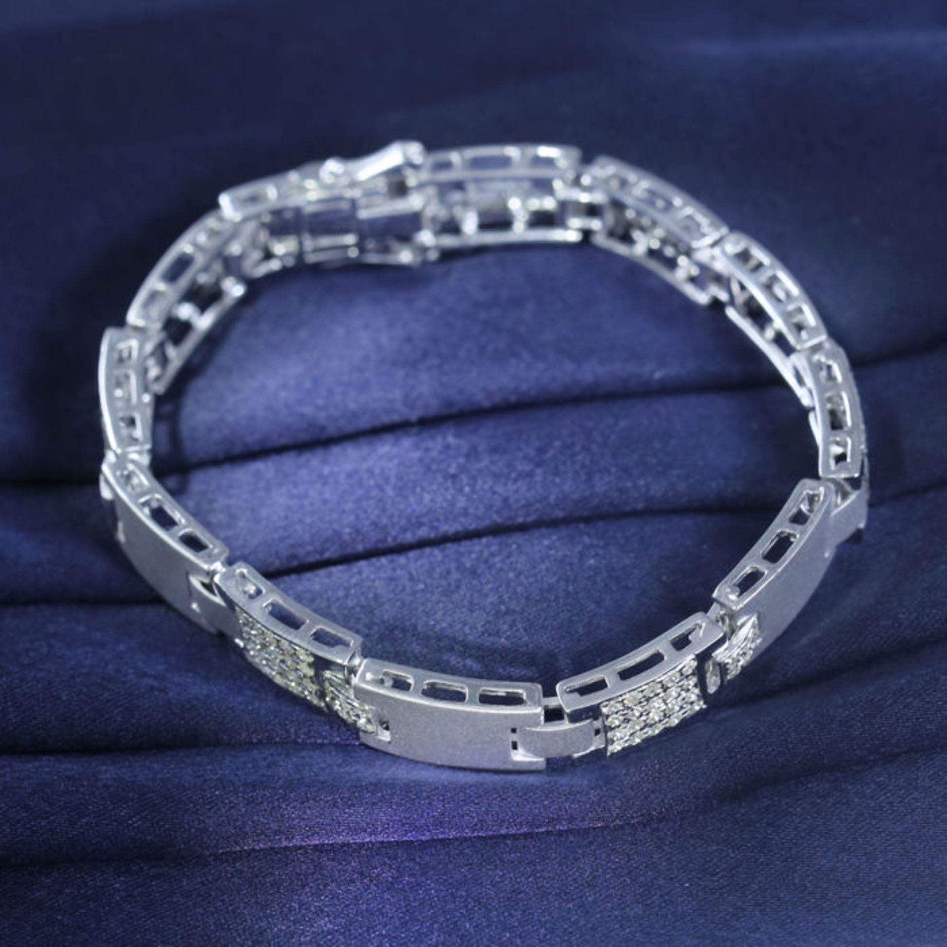 14 K / 585 White Gold Men's Diamond Bracelet - Image 2 of 7
