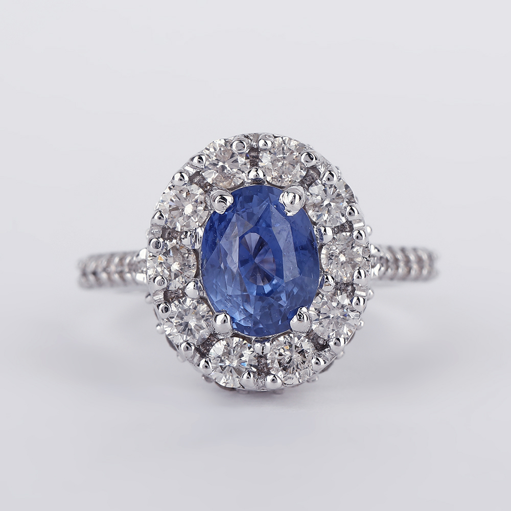 14 K / 585 White Gold Blue Sapphire ( IGI certified ) and Diamond Ring - Image 2 of 6