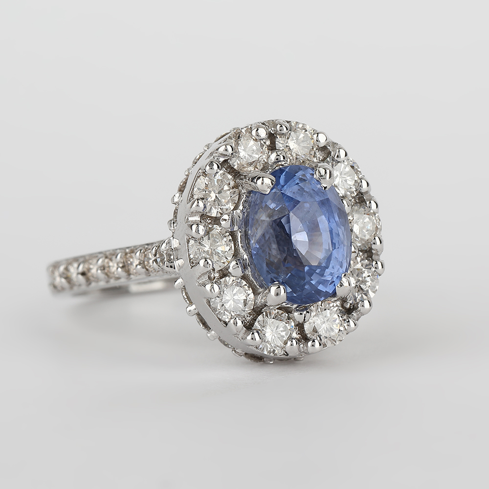 14 K / 585 White Gold Blue Sapphire ( IGI certified ) and Diamond Ring - Image 3 of 6