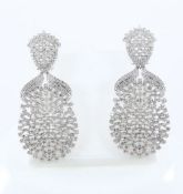 IGI Certified 14 K/585 White Gold Diamond Long Chandelier Earrings