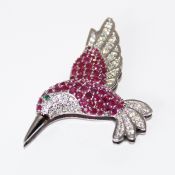 14 K / 585 White Gold Hummingbird Brooch with Rubies and Diamonds